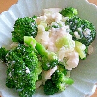 ブロッコリーと豆腐の煮物